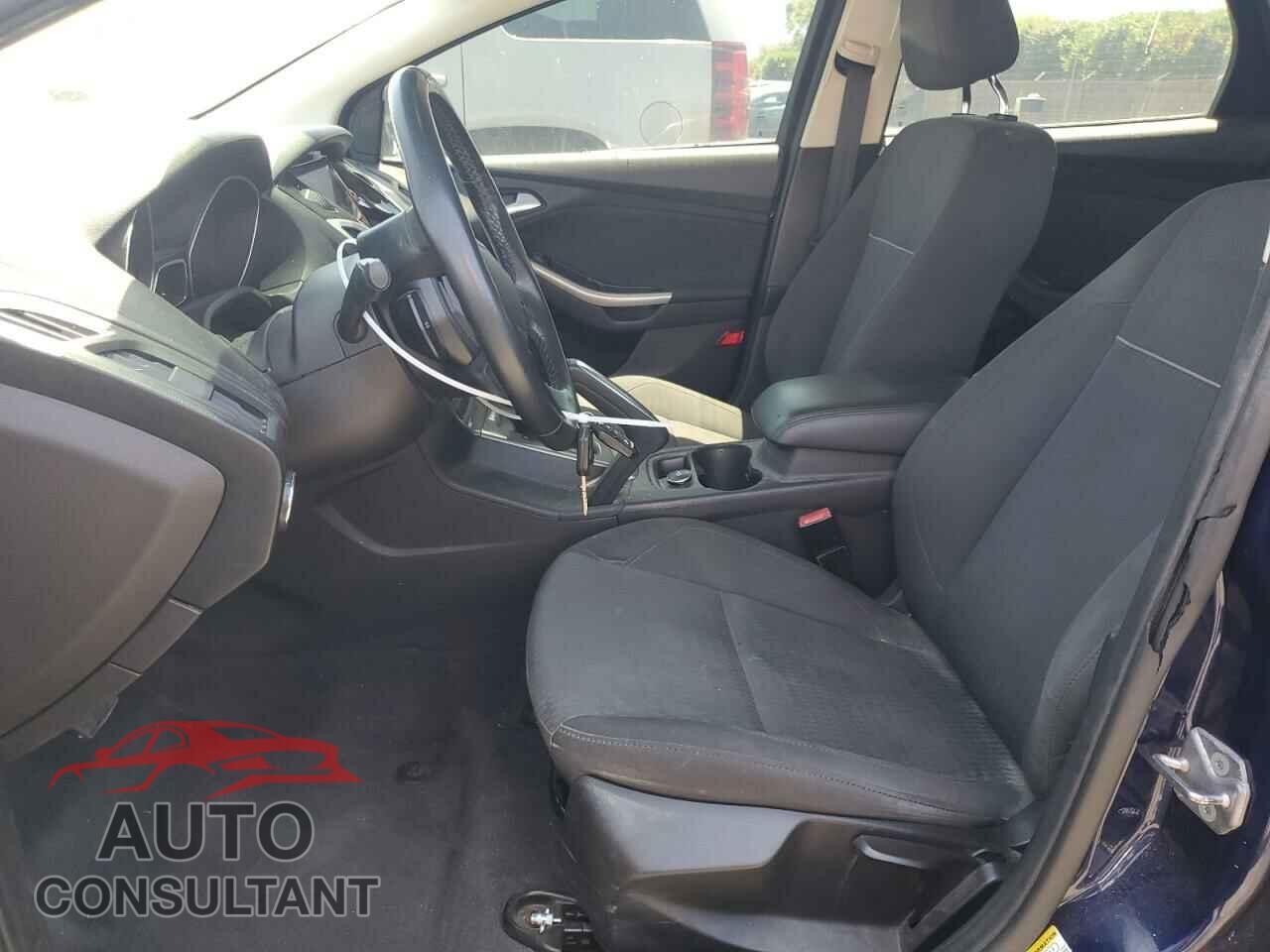 FORD FOCUS 2012 - 1FAHP3M23CL135882