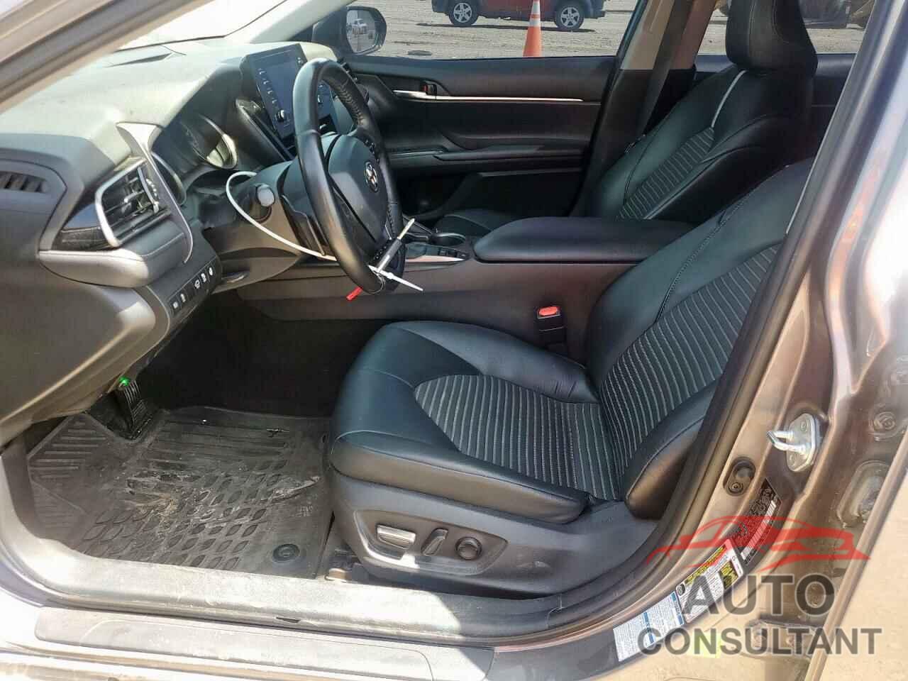 TOYOTA CAMRY 2021 - 4T1G11BKXMU034120
