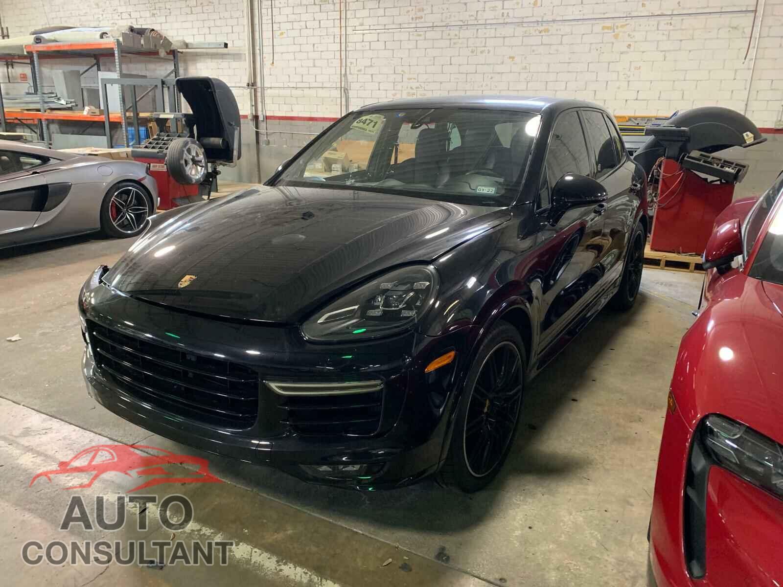 PORSCHE CAYENNE 2017 - WP1AC2A27HLA92983