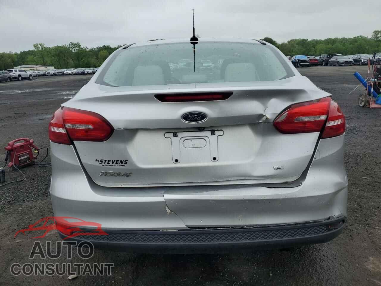 FORD FOCUS 2016 - 1FADP3F28GL240399
