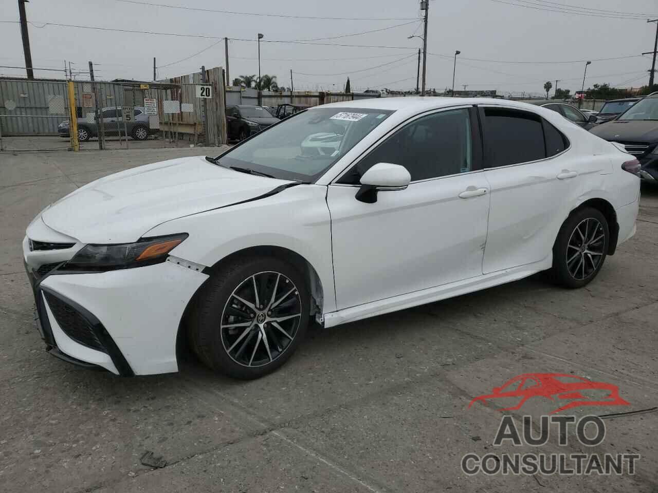 TOYOTA CAMRY 2023 - 4T1G11AK5PU803743