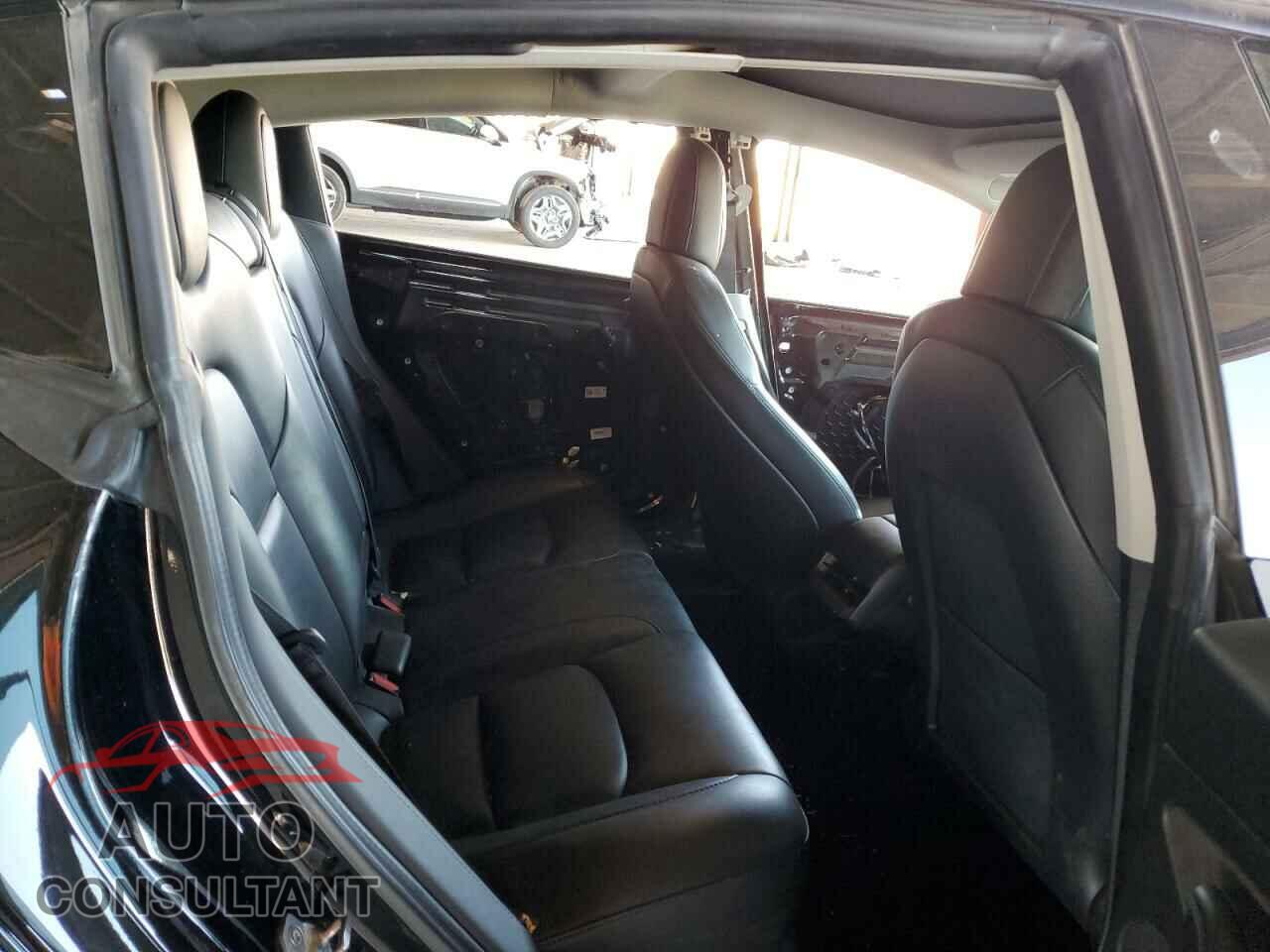 TESLA MODEL 3 2021 - 5YJ3E1EA7MF100545