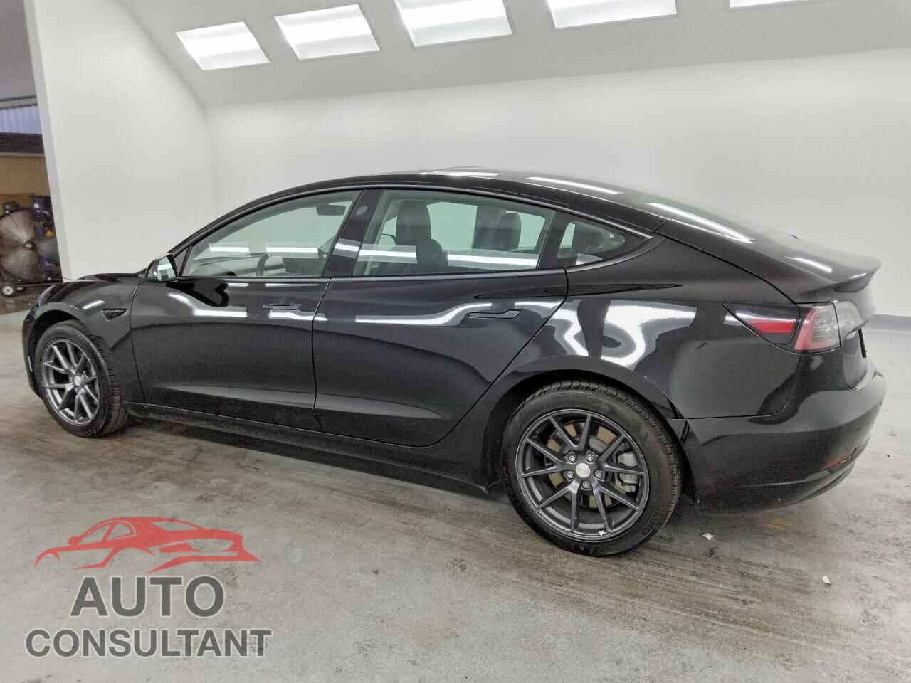 TESLA MODEL 3 2022 - 5YJ3E1EA8NF286680