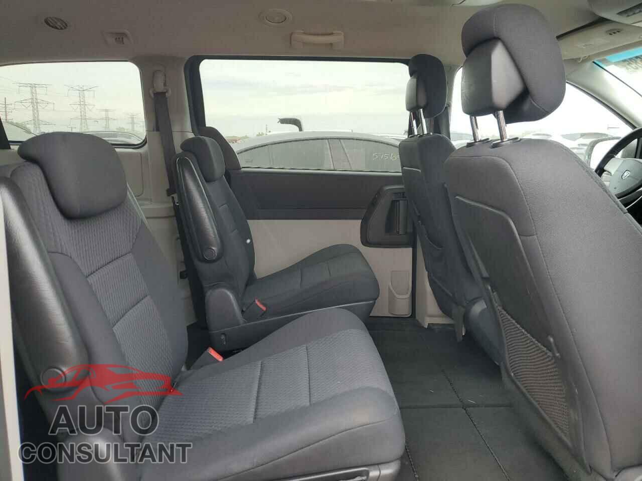 DODGE CARAVAN 2010 - 2D4RN5D11AR273404