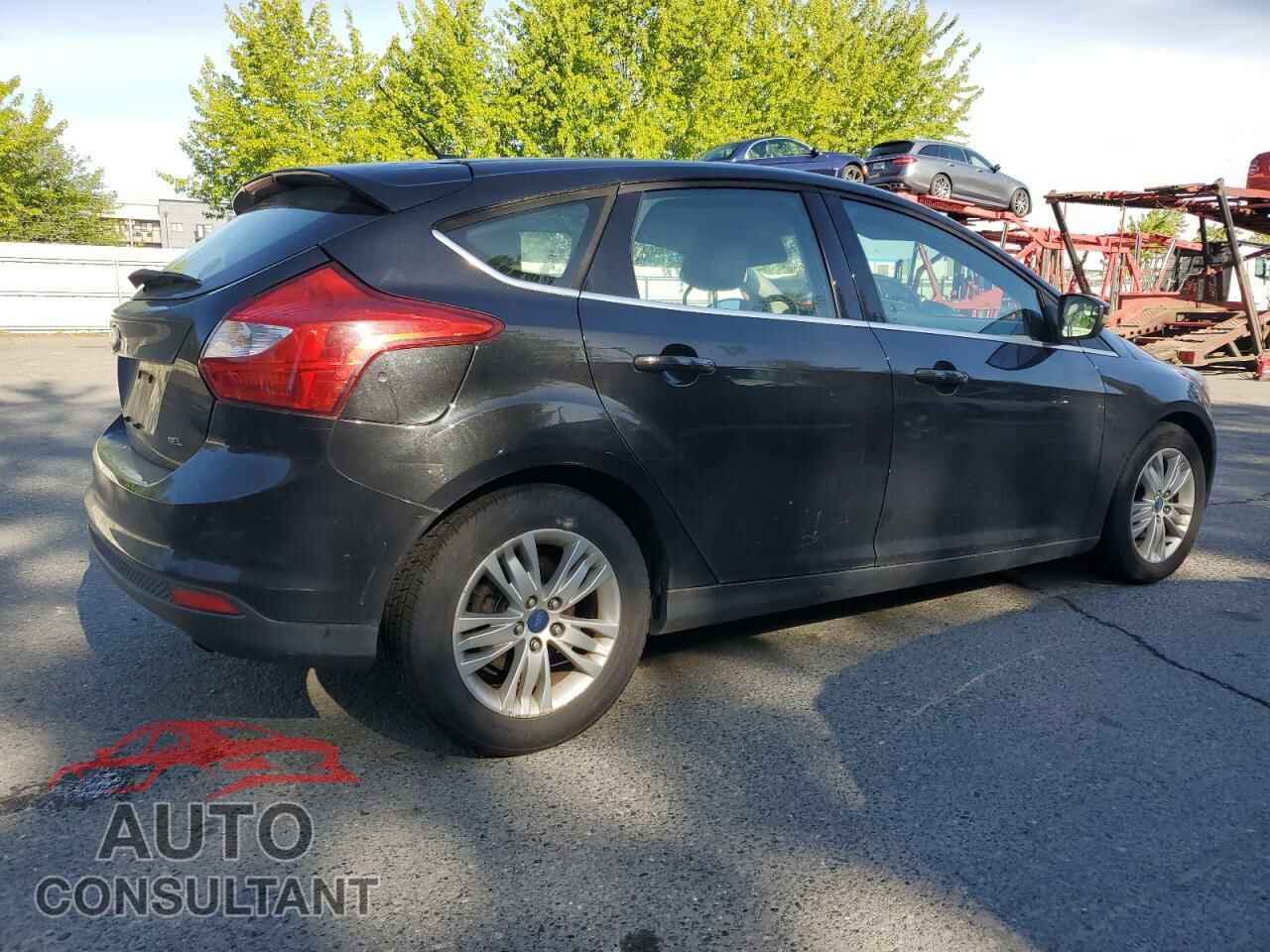 FORD FOCUS 2012 - 1FAHP3M26CL175373
