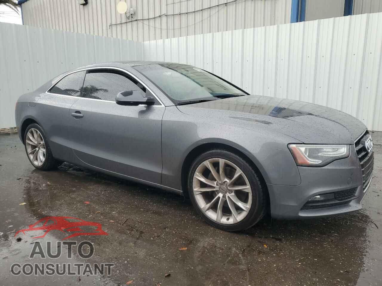 AUDI A5 2013 - WAULFAFR8DA043389