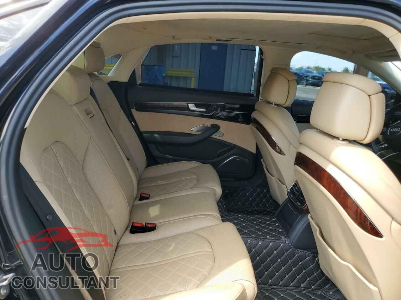 AUDI A8 2014 - WAUR2AFD7EN005348