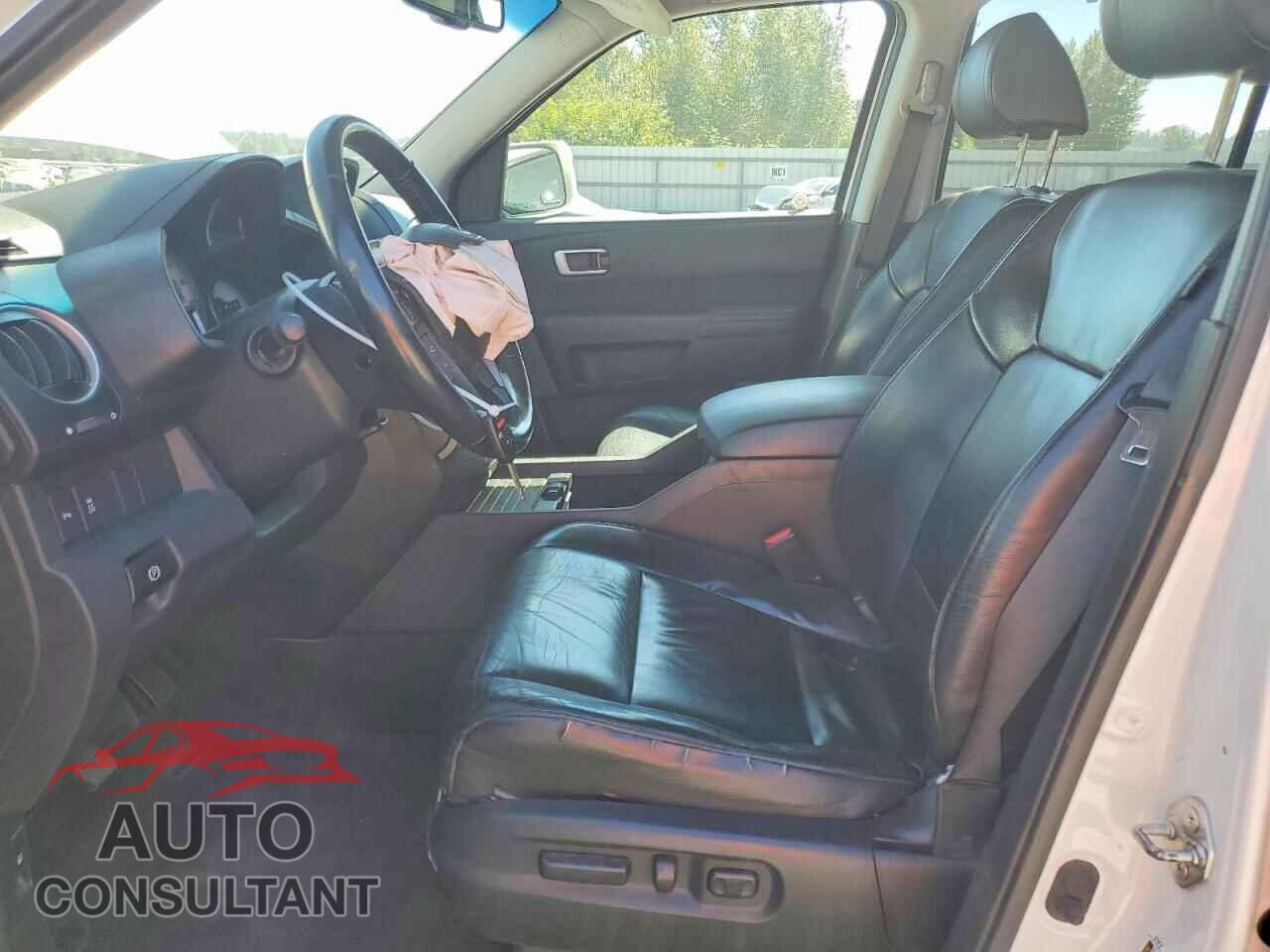 HONDA PILOT 2013 - 5FNYF4H96DB009062