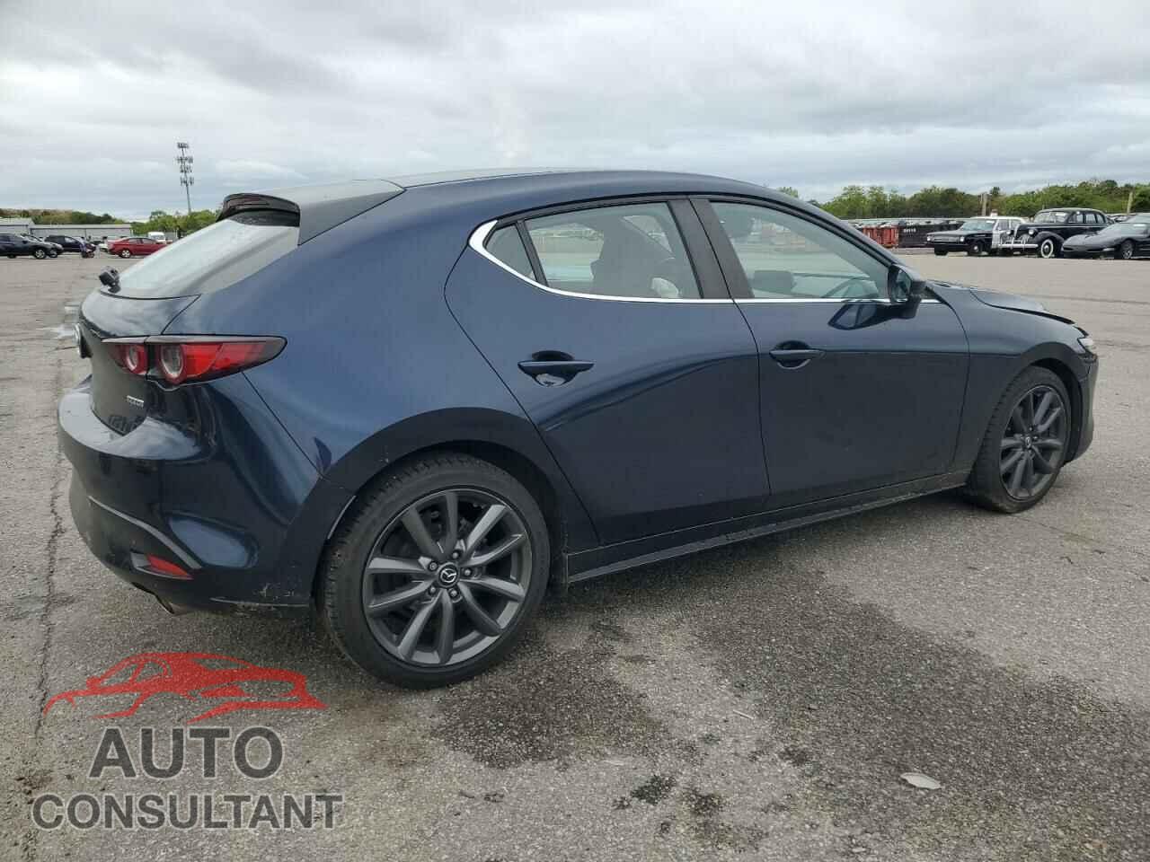 MAZDA 3 2019 - JM1BPBJM2K1138699