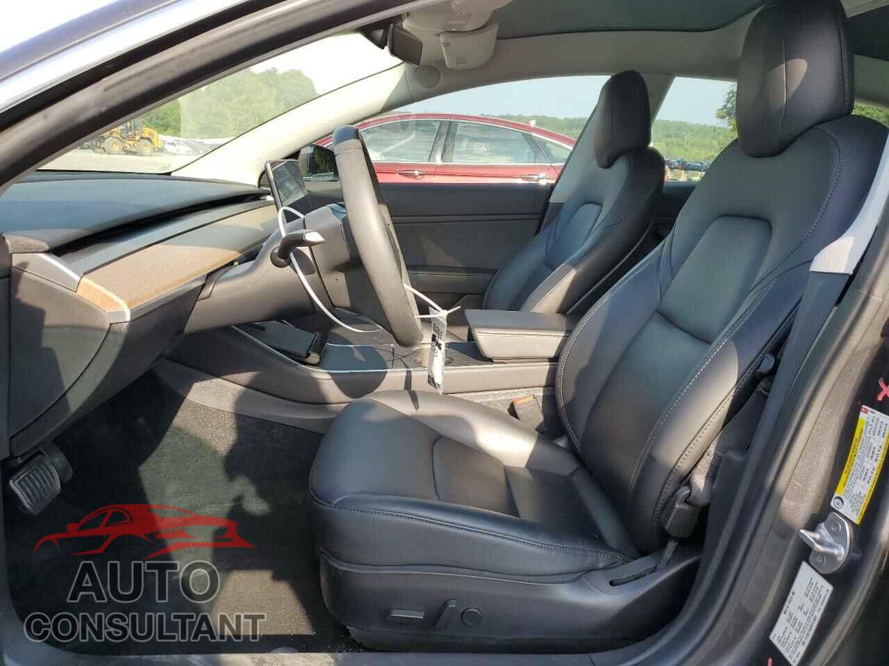 TESLA MODEL 3 2019 - 5YJ3E1EB2KF418501