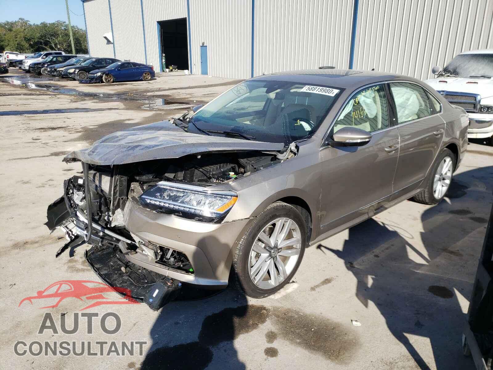 VOLKSWAGEN PASSAT 2017 - 1VWCM7A31HC081102