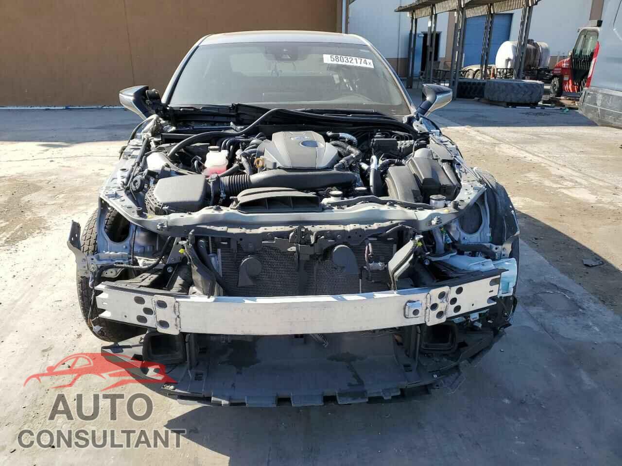 LEXUS IS 2021 - JTHCA1D24M5117499