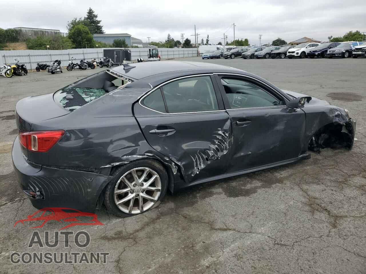 LEXUS IS 2011 - JTHBF5C22B5136782