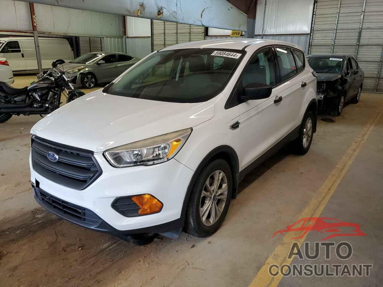 FORD ESCAPE 2017 - 1FMCU0F79HUE84210