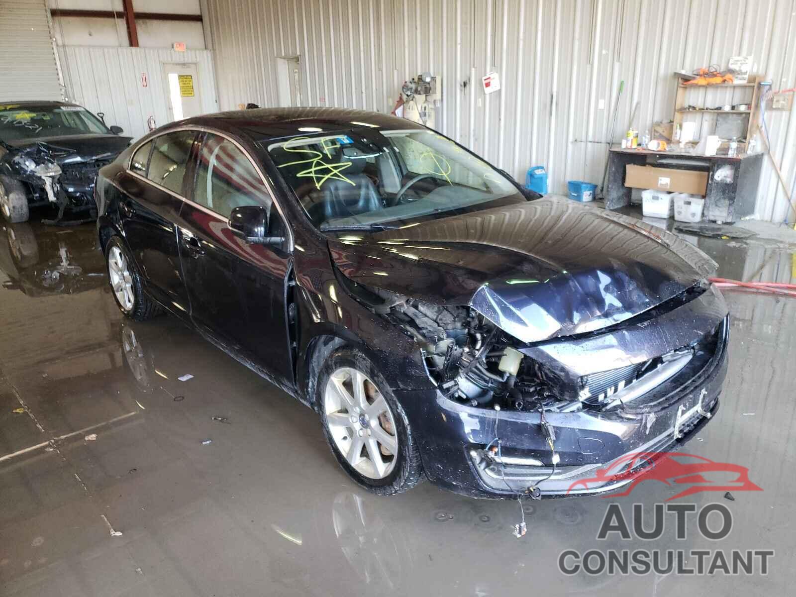 VOLVO S60 2016 - YV1612TK3G2397471