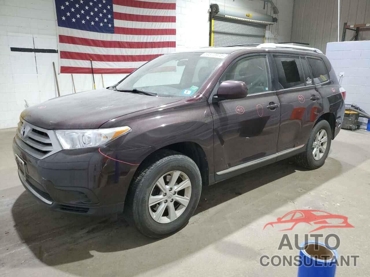 TOYOTA HIGHLANDER 2013 - 5TDBK3EH4DS201695