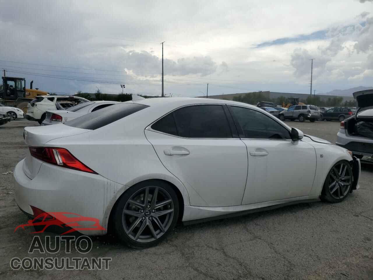 LEXUS IS 2014 - JTHBE1D29E5003225