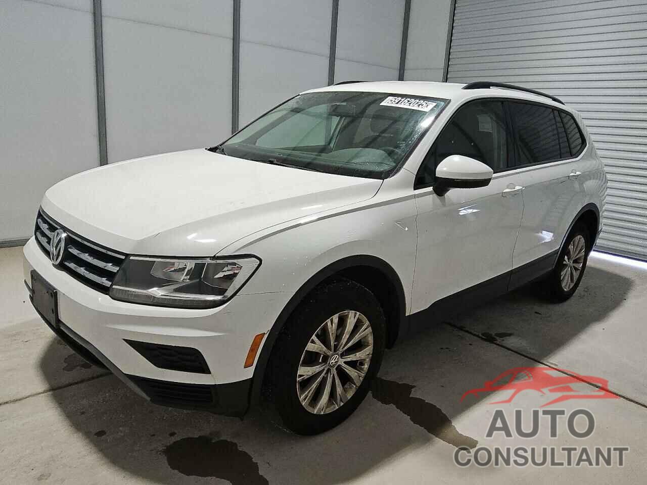 VOLKSWAGEN TIGUAN 2018 - 3VV0B7AX0JM084884