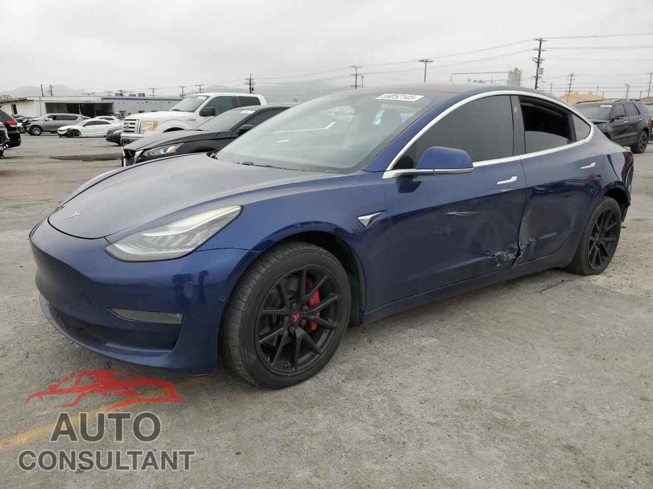 TESLA MODEL 3 2018 - 5YJ3E1EA9JF027111