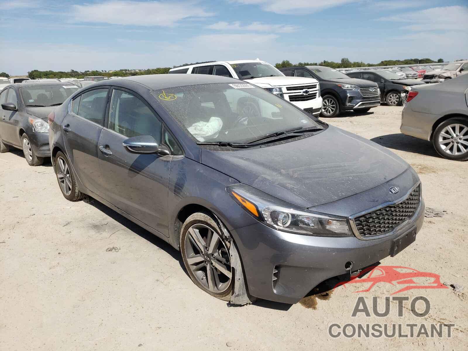 KIA FORTE 2018 - 3KPFL4A84JE208873