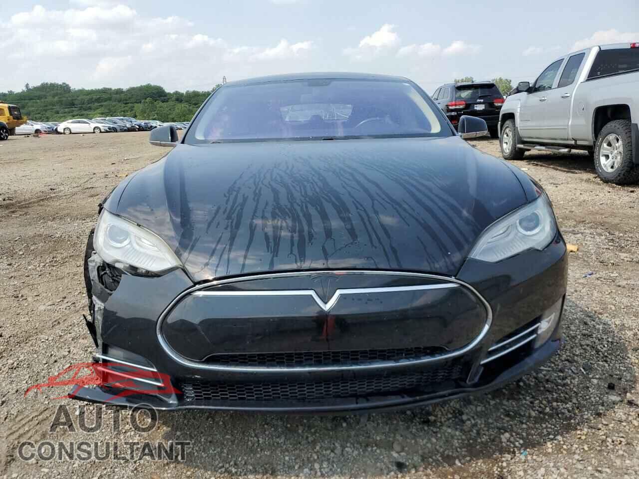 TESLA MODEL S 2014 - 5YJSA1H11EFP36611