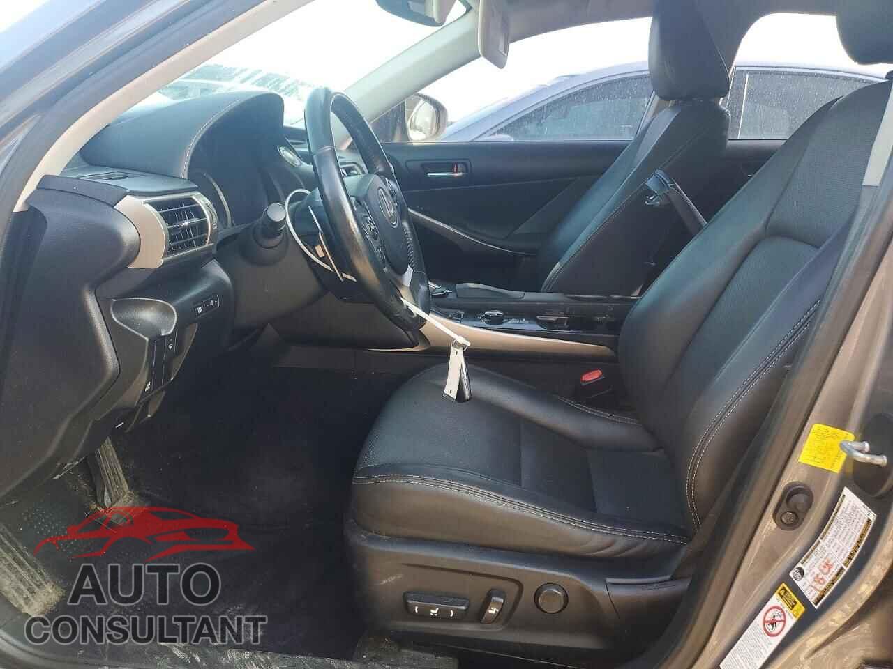 LEXUS IS 2014 - JTHCF1D29E5002335