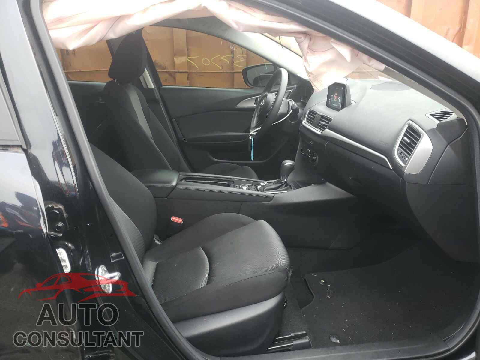 MAZDA 3 2017 - 3MZBN1U72HM106088
