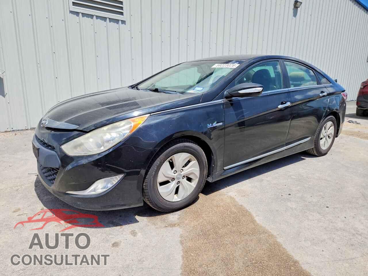 HYUNDAI SONATA 2014 - KMHEC4A45EA115132