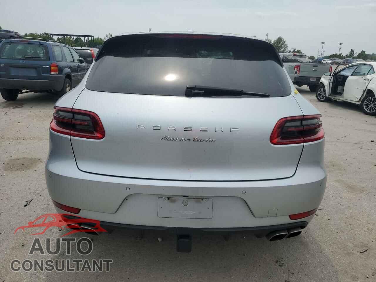 PORSCHE MACAN 2016 - WP1AF2A53GLB90280