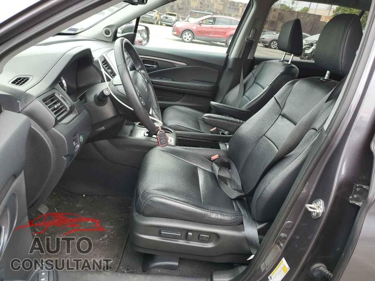 HONDA PILOT 2018 - 5FNYF5H7XJB017505