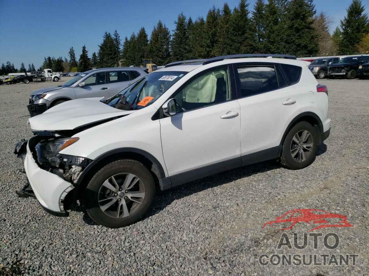 TOYOTA RAV4 2018 - JTMRFREV7JJ202196