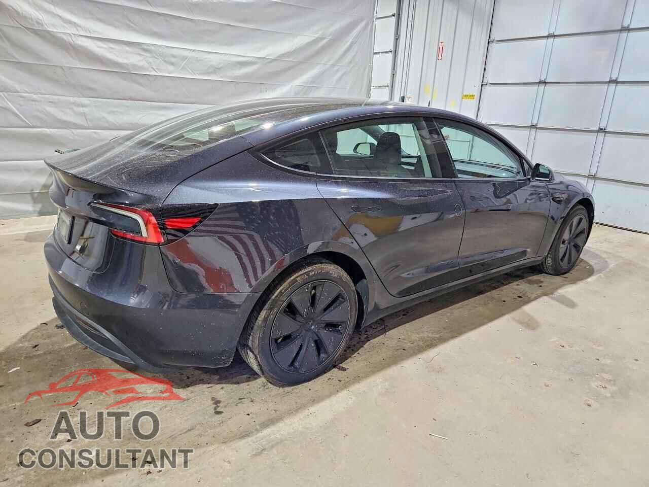 TESLA MODEL 3 2025 - 5YJ3E1EA8SF024962