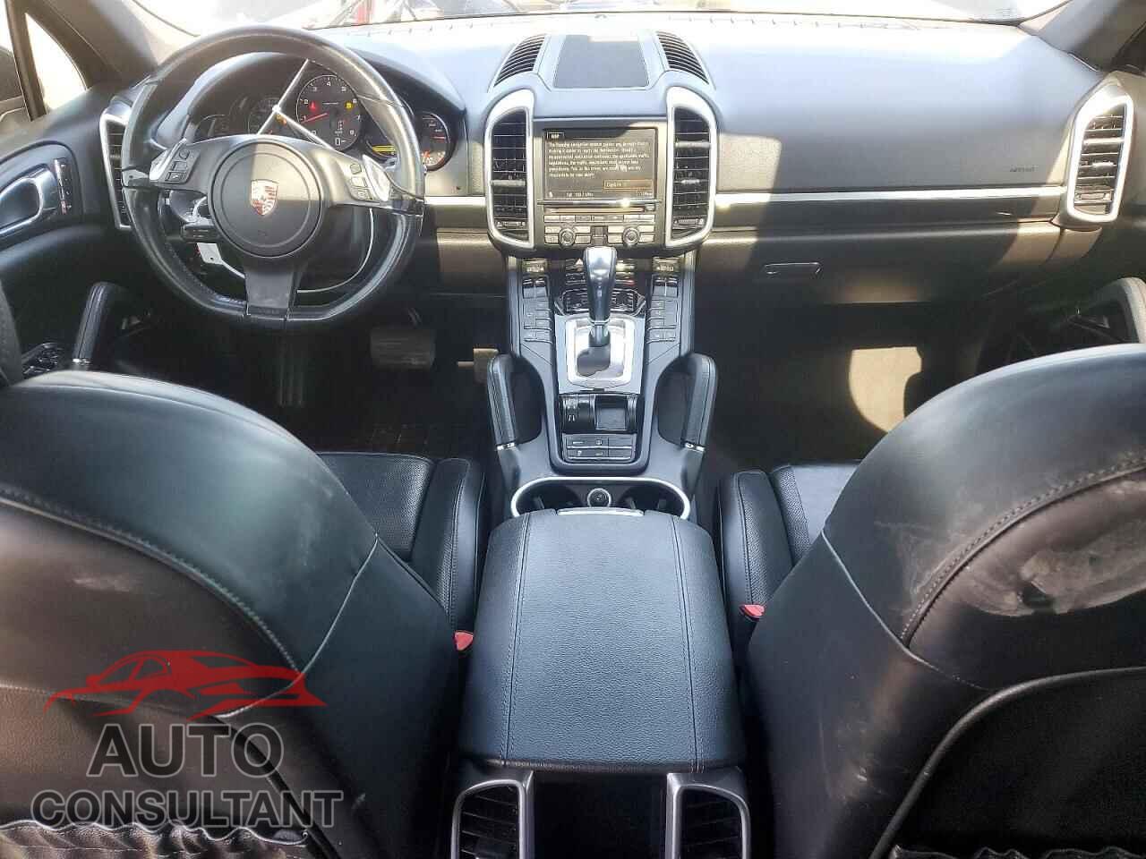 PORSCHE CAYENNE 2012 - WP1AA2A24CLA02624