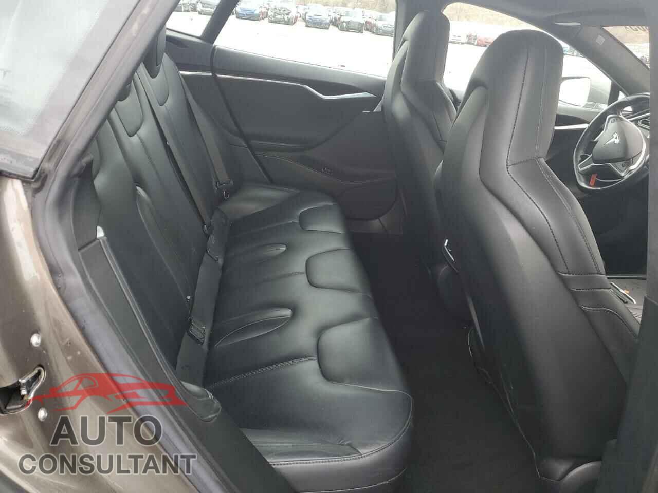 TESLA MODEL S 2016 - 5YJSA1E21GF147820