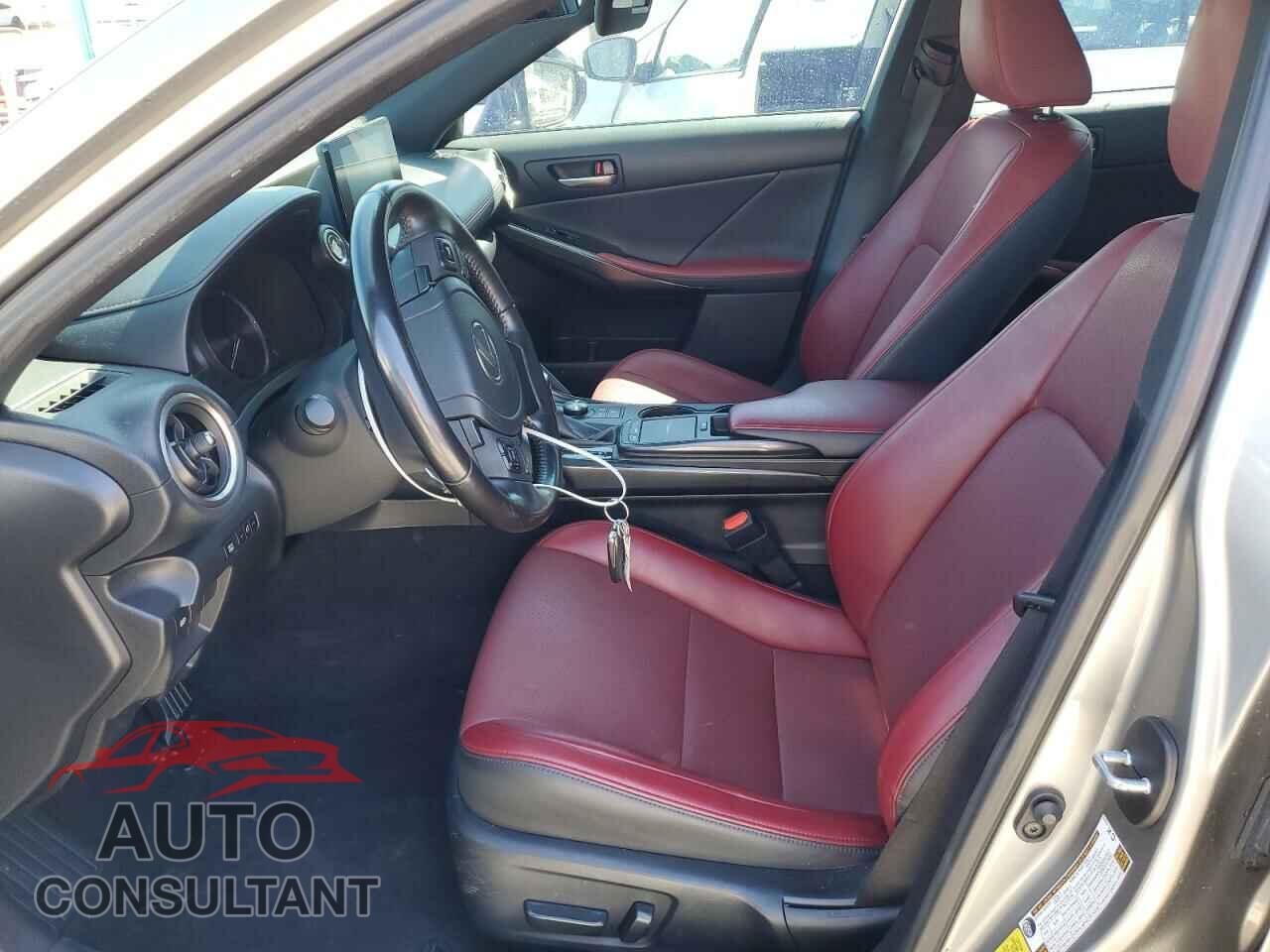 LEXUS IS 2021 - JTHCA1D22M5114522