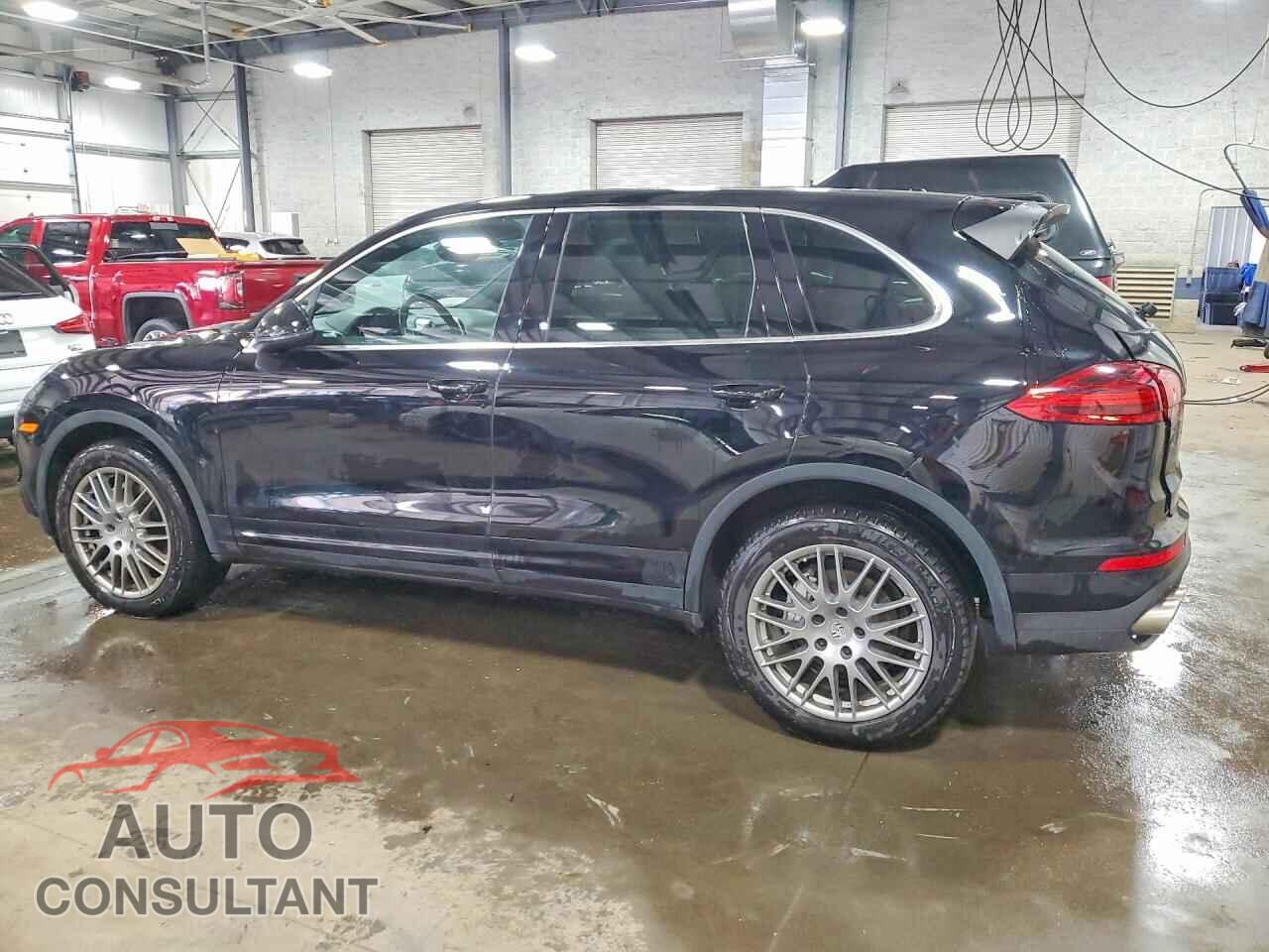 PORSCHE CAYENNE 2017 - WP1AB2A25HLA53361