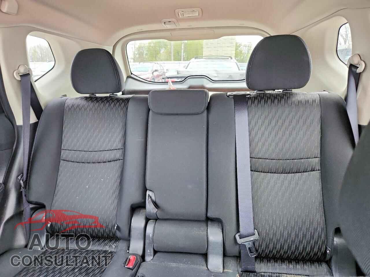 NISSAN ROGUE 2018 - KNMAT2MV0JP583045