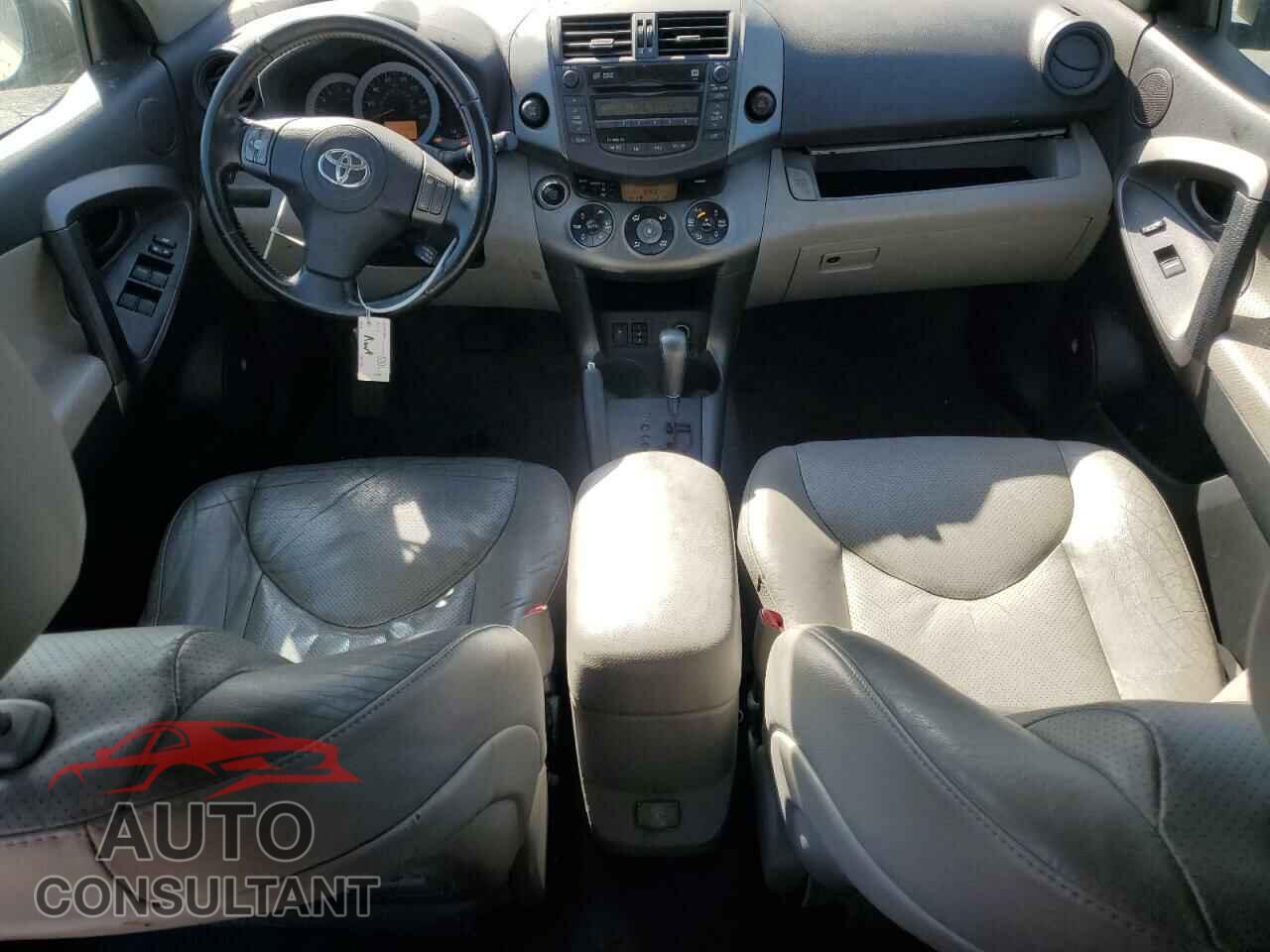 TOYOTA RAV4 2011 - 2T3DF4DV6BW107324