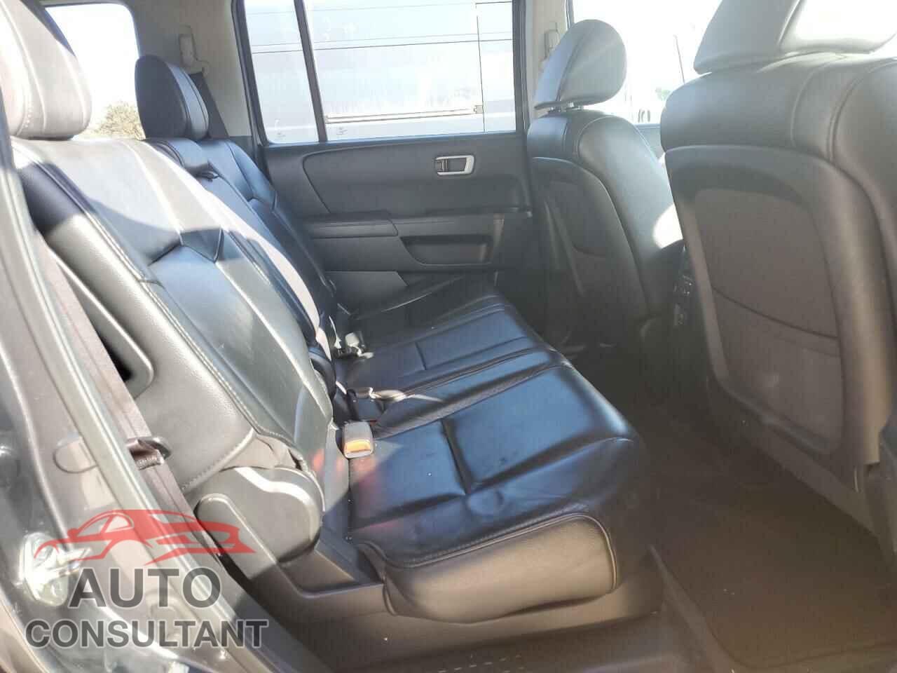 HONDA PILOT 2013 - 5FNYF3H57DB011233