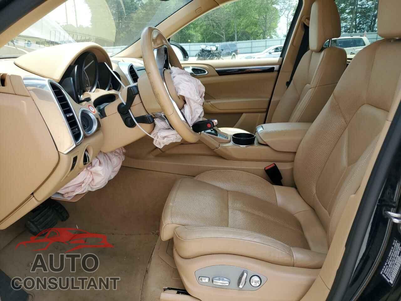PORSCHE CAYENNE 2016 - WP1AA2A26GLA09340