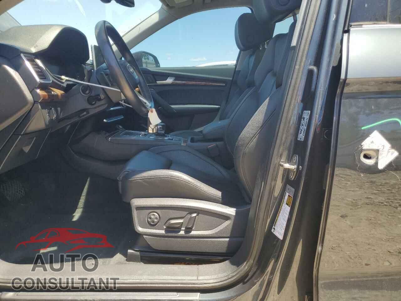 AUDI Q5 2018 - WA1BNAFY8J2052182