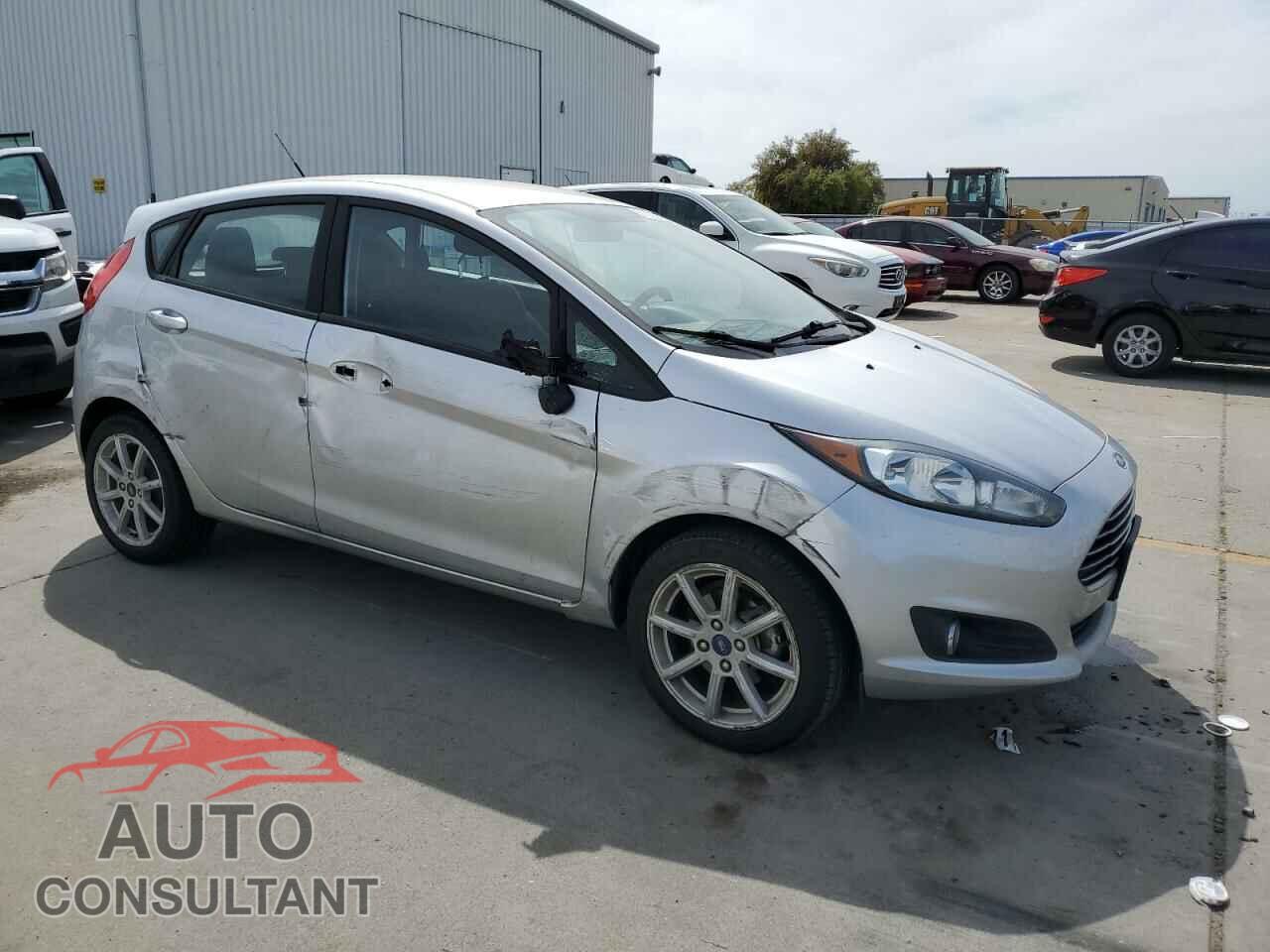FORD FIESTA 2018 - 3FADP4EJ1JM141167