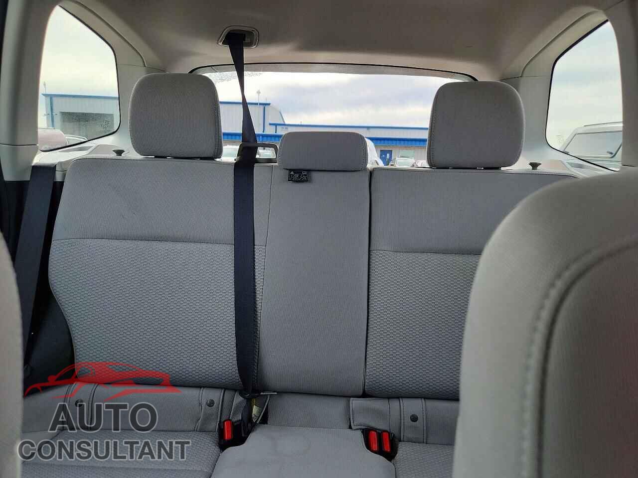 SUBARU FORESTER 2017 - JF2SJABC5HH554796
