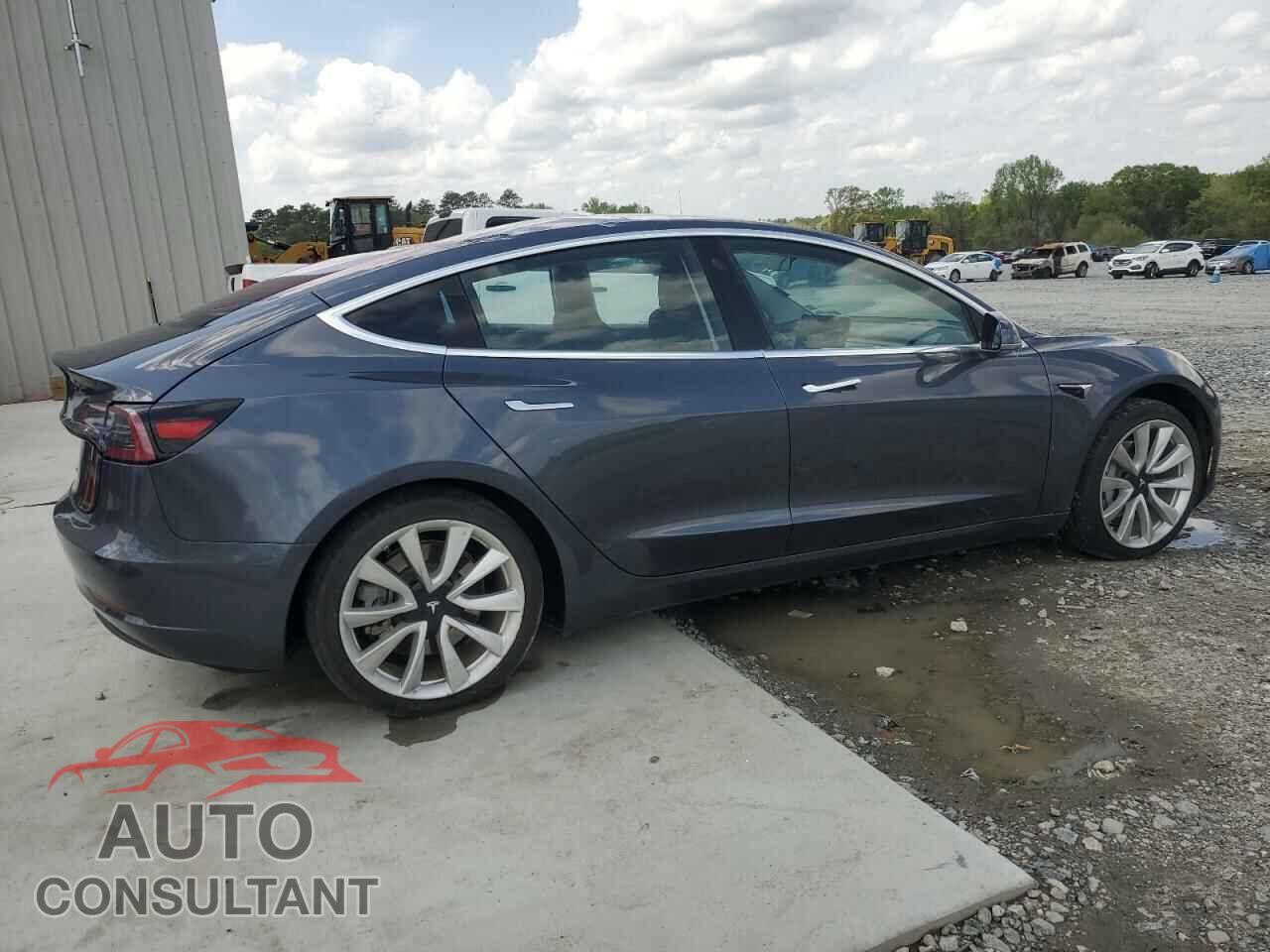 TESLA MODEL 3 2018 - 5YJ3E1EA3JF009509