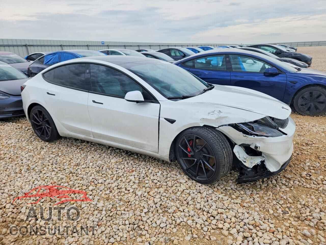 TESLA MODEL 3 2025 - 5YJ3E1ET9SF077851