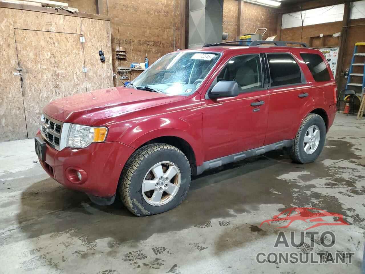FORD ESCAPE 2010 - 1FMCU9DG5AKB75827