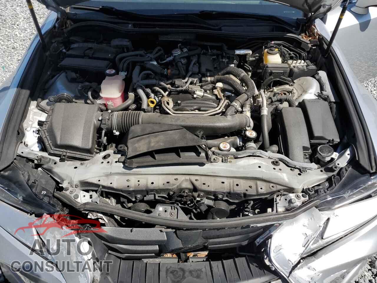 LEXUS IS 2017 - JTHBA1D23H5040920