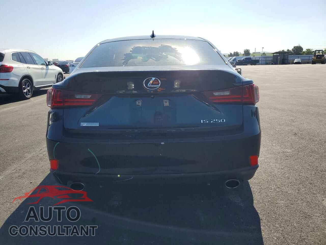 LEXUS IS 2015 - JTHBF1D26F5046712