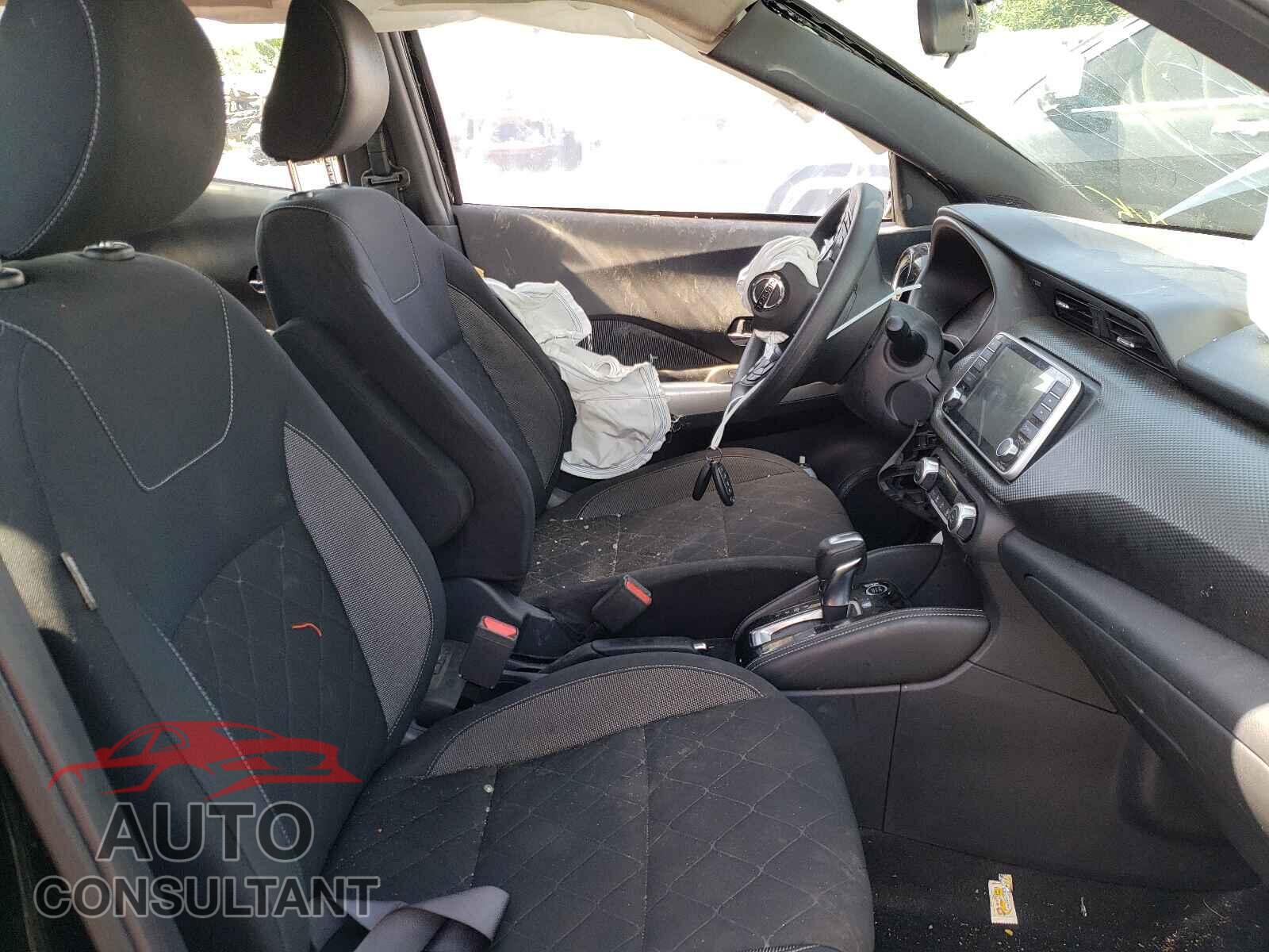 NISSAN KICKS 2019 - 3N1CP5CU3KL549852