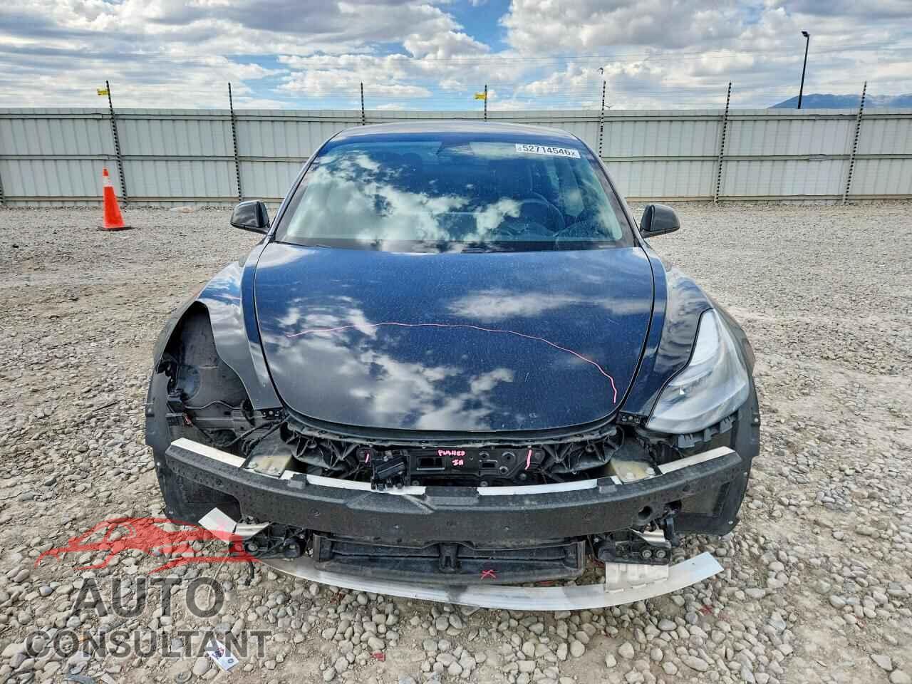 TESLA MODEL 3 2021 - 5YJ3E1EB0MF073245